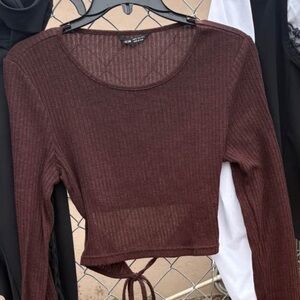 Ribbed Long-Sleeve Crop Top in Burgundy